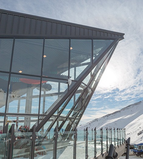 E13 Windows - Remarkables - Sun behind Curtain Wall